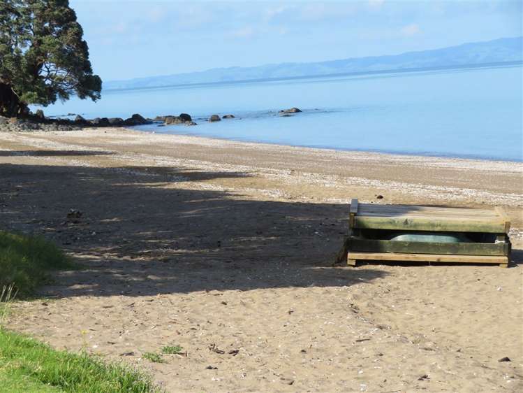 8 Adams Road Thornton Bay_27