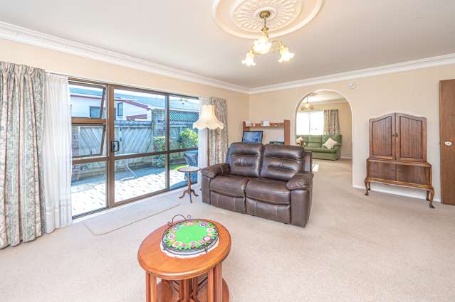 28 Exeter Crescent Springvale_2