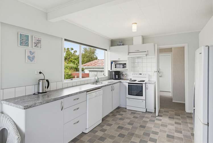 24 Featherston Street Levin_21