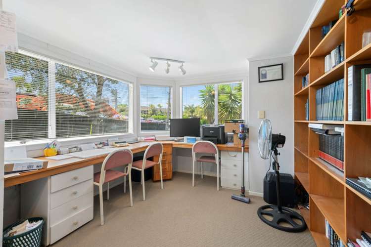 23 Northumberland Avenue Hauraki_18