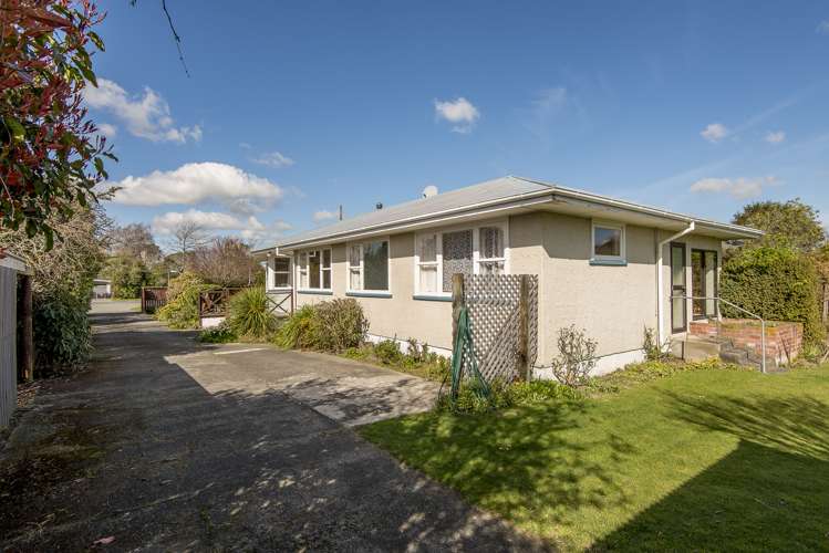 5 Longden Street Darfield_16