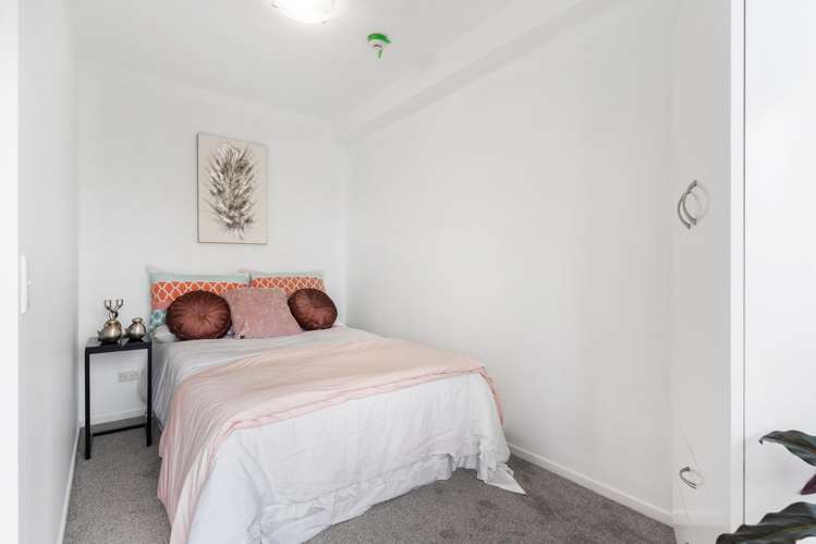 8B/18 Scotia Place Auckland Central_10