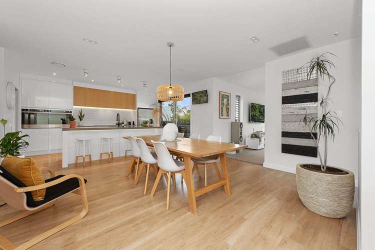 900 River Road Queenwood_5