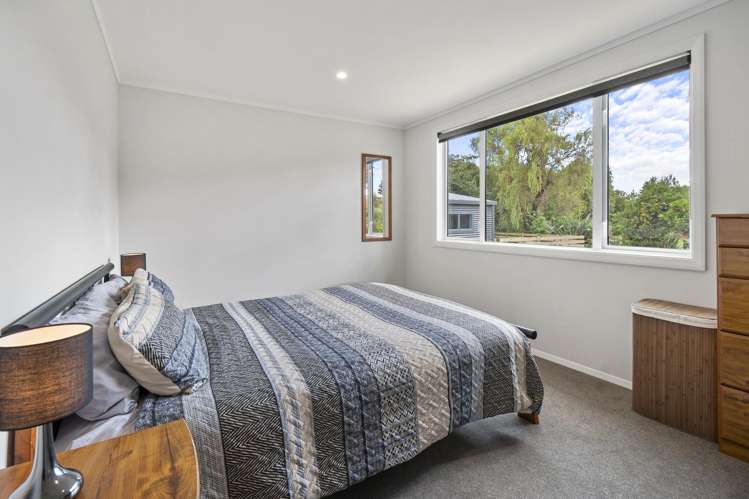 23 Hennesey Road Shannon_14