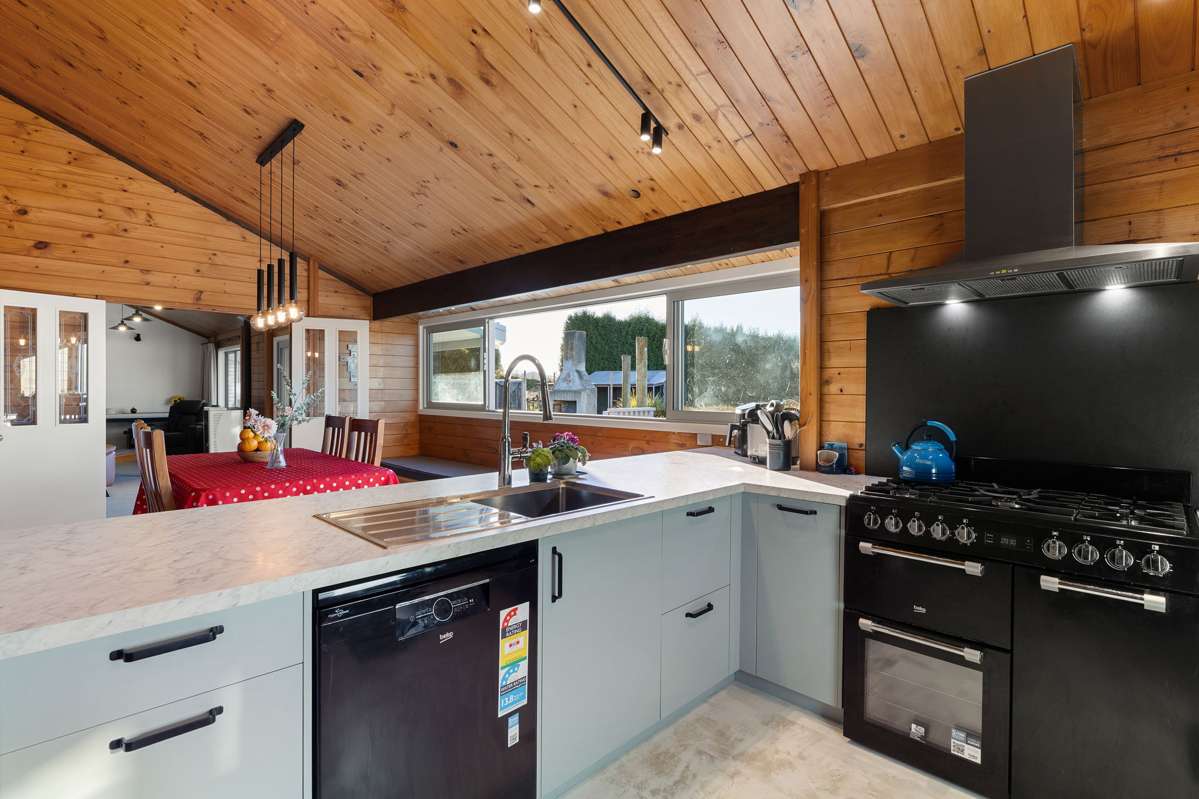 168 Te Kawa Road_4