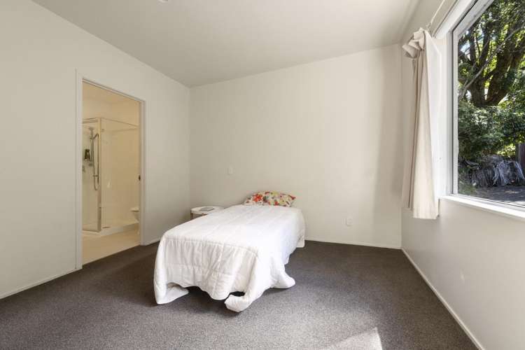 53 Wood Bay Road Titirangi_17