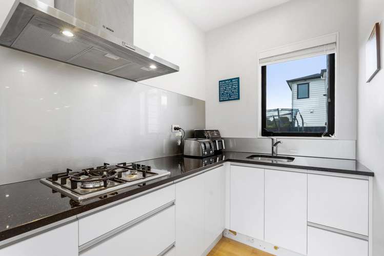 1 Crompton Place Orewa_7