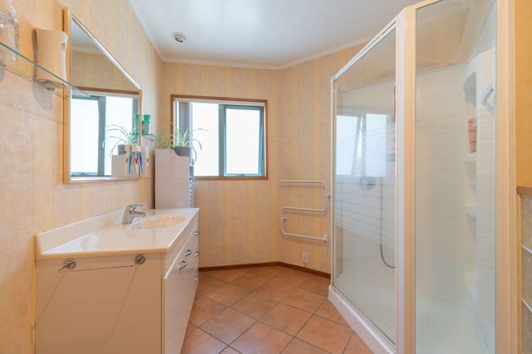 79 Sandy Brown Road Te Anau_17