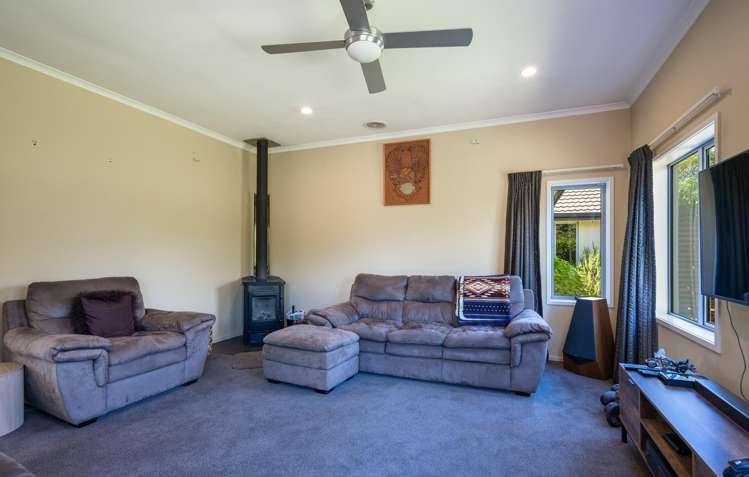 6 Ryeland Avenue Wakefield_14
