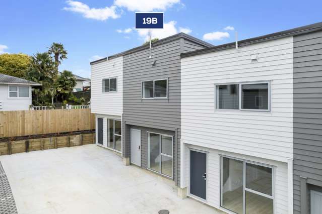 Stylish, Low-Maintenance Living on Freehold Title