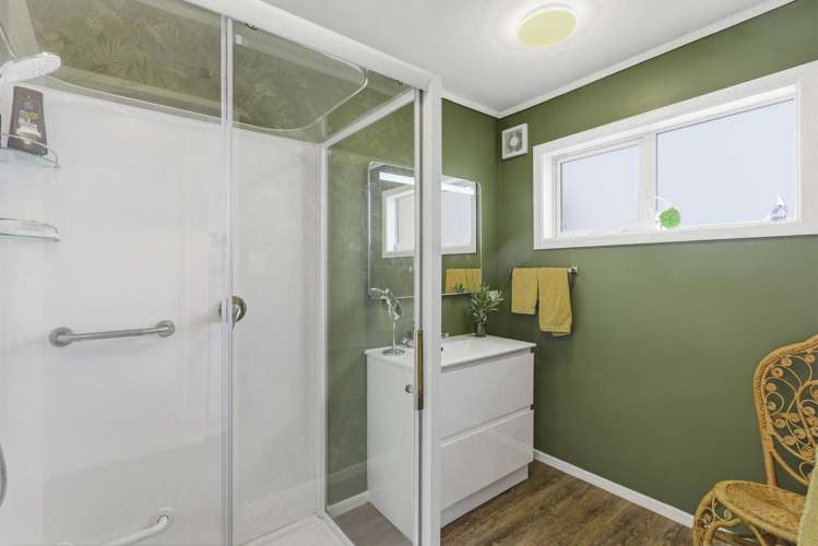 49B Olive Terrace Paraparaumu Beach_13