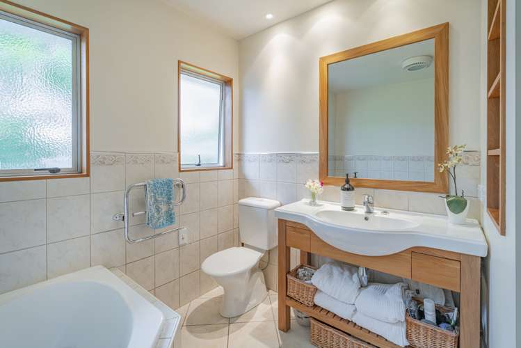 62 Racecourse Road Whitianga_19