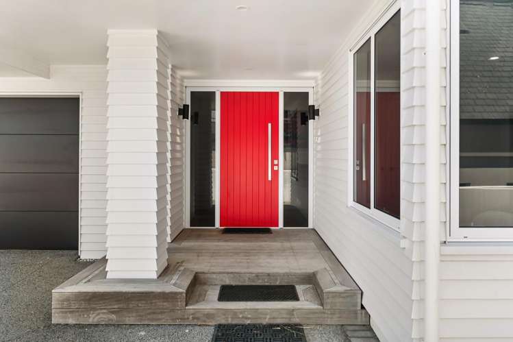 2/203 Marine Parade Mt Maunganui_13