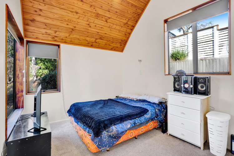 28 Pararewa Drive Whalers Gate_18