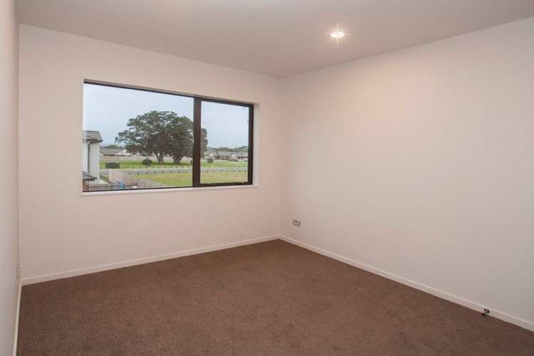 8 Pate Crescent Favona_17