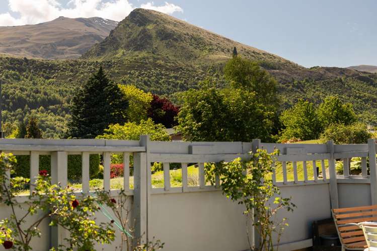 22A and 22B Cotter Avenue Arrowtown_15