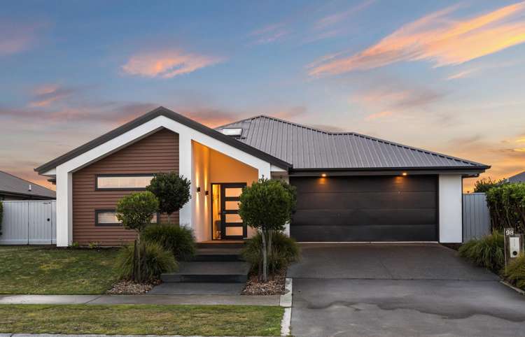 98 Ledbury Drive_0