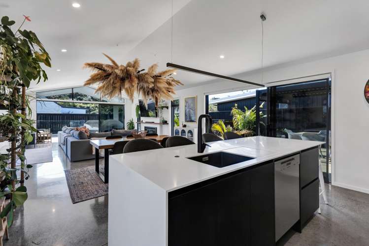 6 Birdie Lane Waiwhakaiho_3