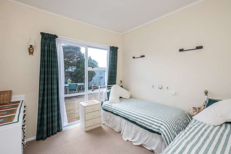 65 Marine Parade Paraparaumu Beach_10