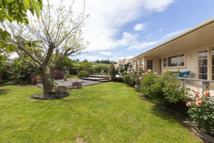 47 Menin Road Raumati South_14