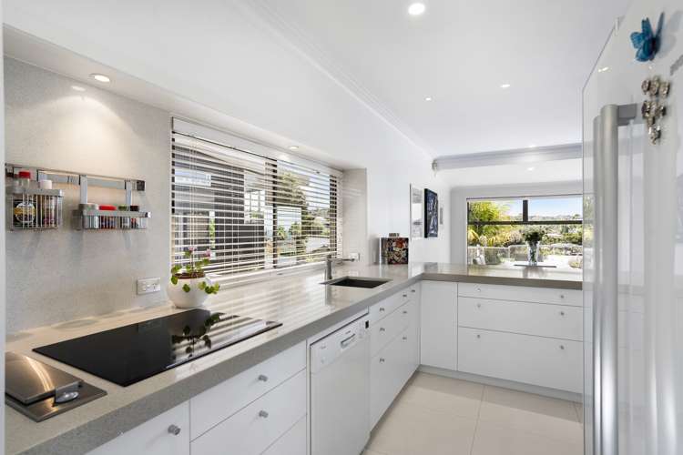 59 East Coast Road Castor Bay_19