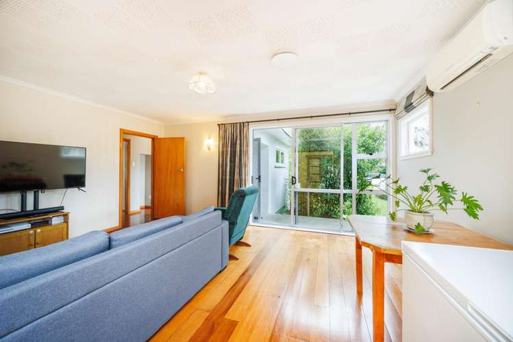 28 Henare Street West End_16