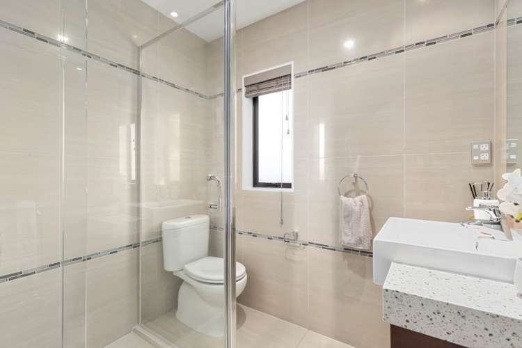 8 Elie Place Wattle Downs_27