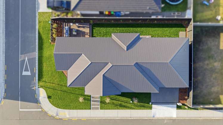 34 Stackwood Avenue Ravenswood_25