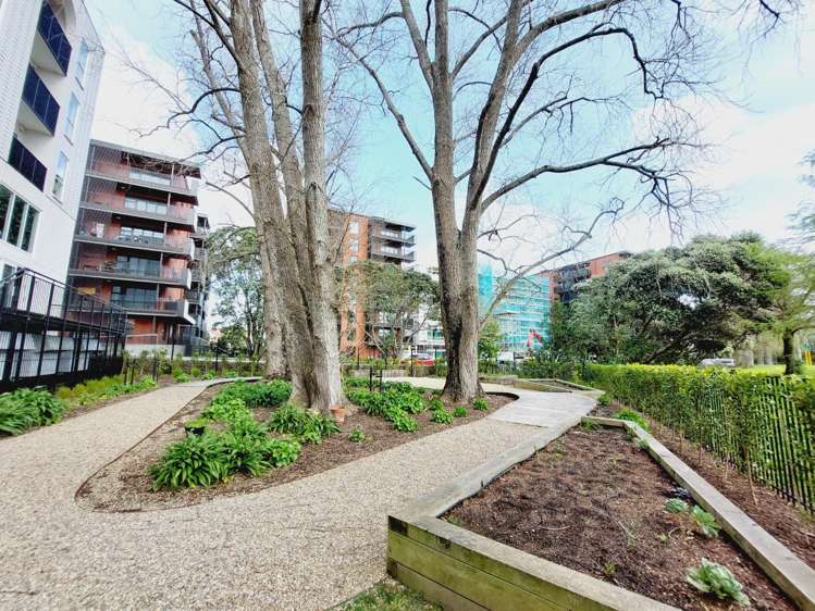 304/1817B Great North Road 10016_20