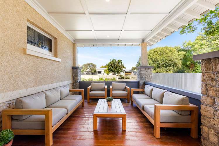 13 Nelson Crescent Napier South_19