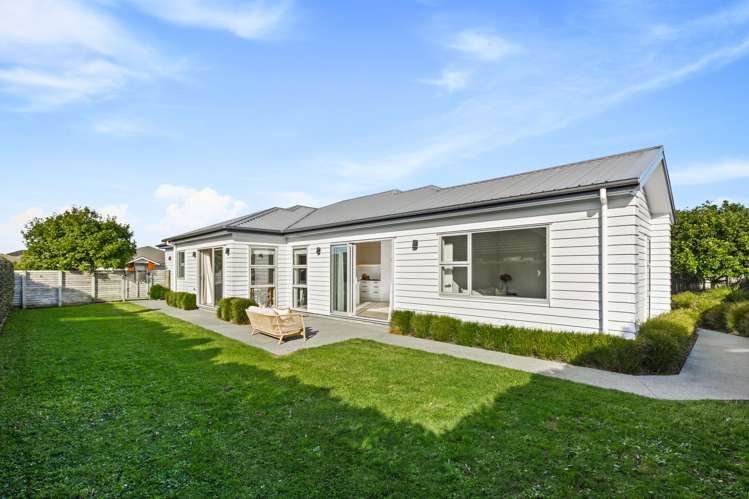 8 Aporo Drive_1