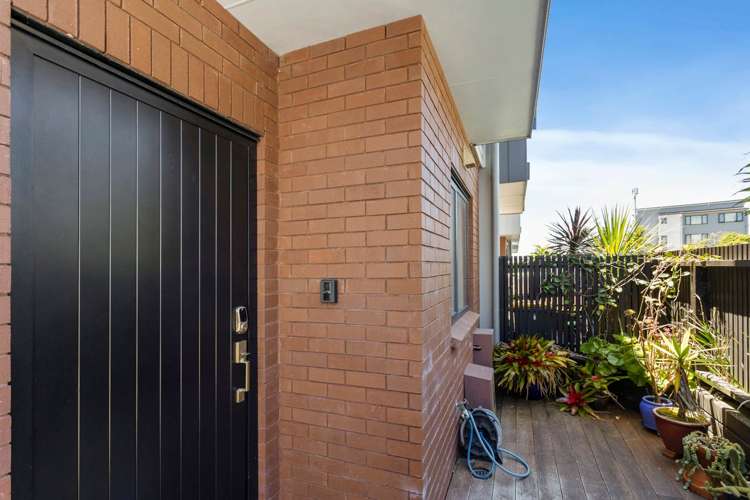 11 Moki Place Long Bay_25