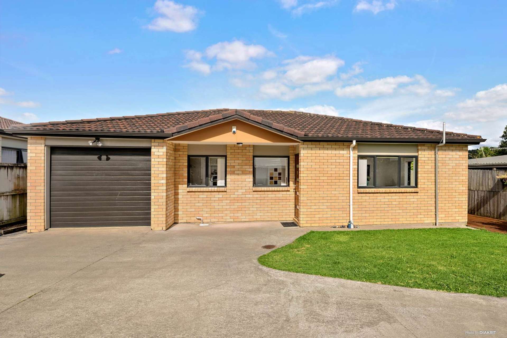 16a Airdrie Road Ranui_0