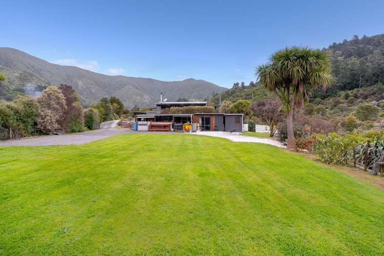 102 Boons Valley Road Waikawa Picton_24