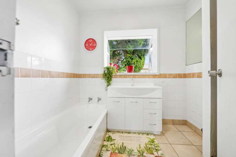 233 Royal Road Royal Heights_15