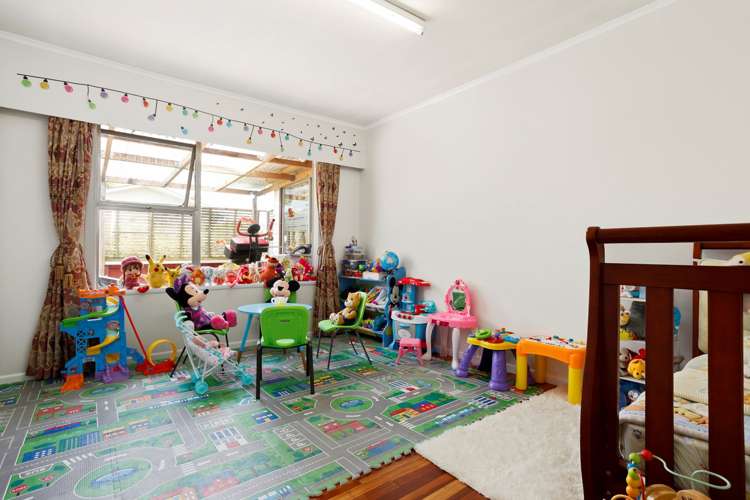 54 Royal View Road Te Atatu South_8