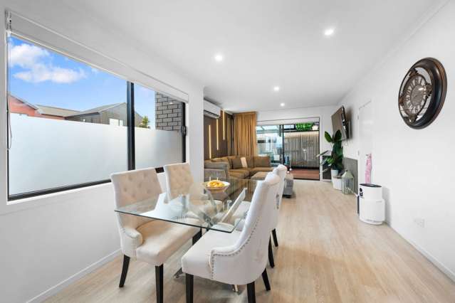Smart, Stylish & Solid – Near-New Home in Wiri