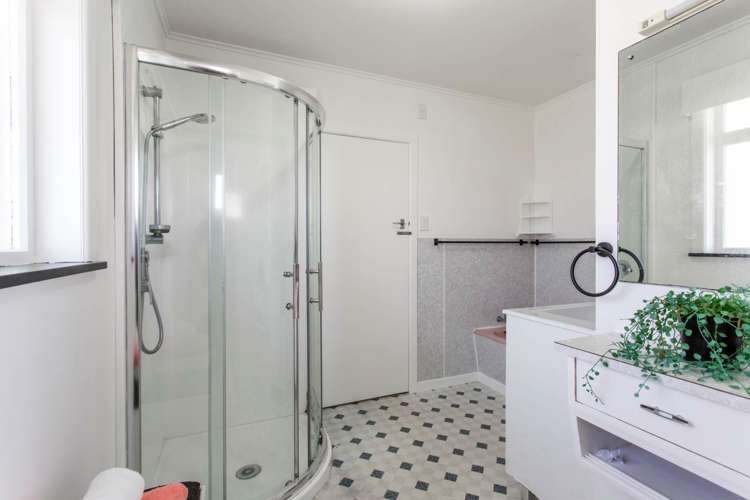 10 Covil Avenue Te Atatu South_19