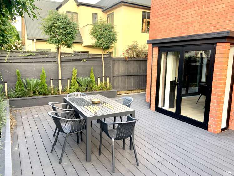  2/19 Kilmarnock Street Riccarton_17