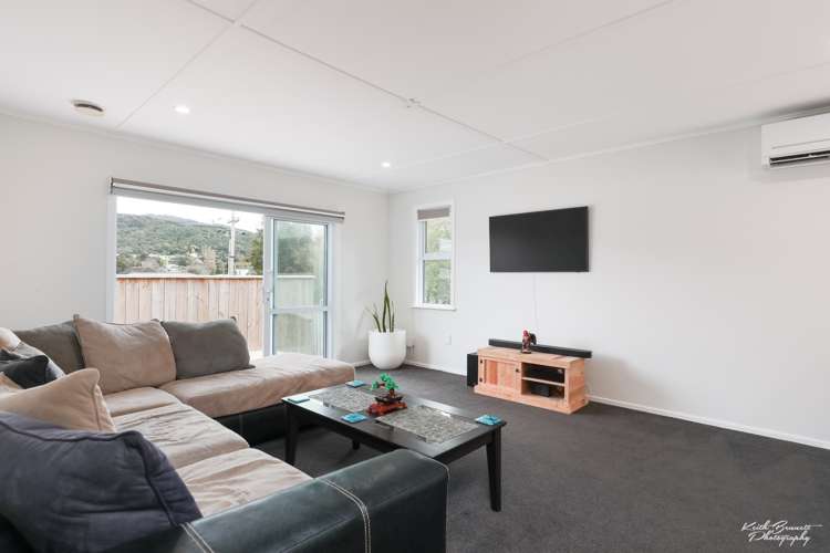 16 Bull Avenue Wainuiomata_11