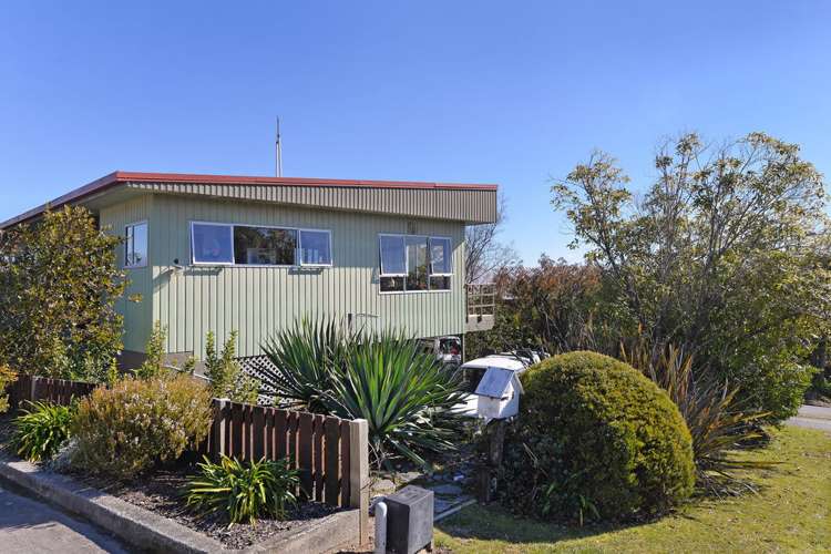 9 Farnham Drive Richmond_1