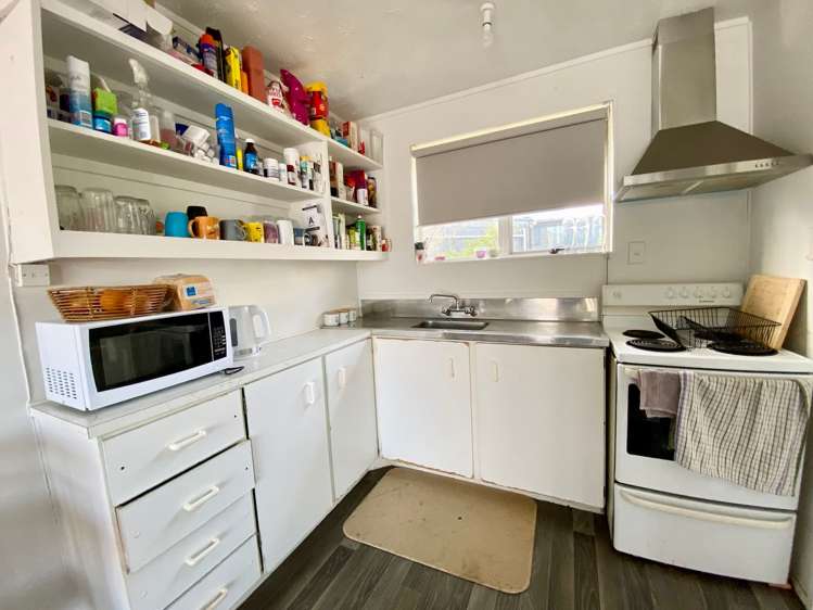2/109 Wharf road Te Atatu Peninsula_3