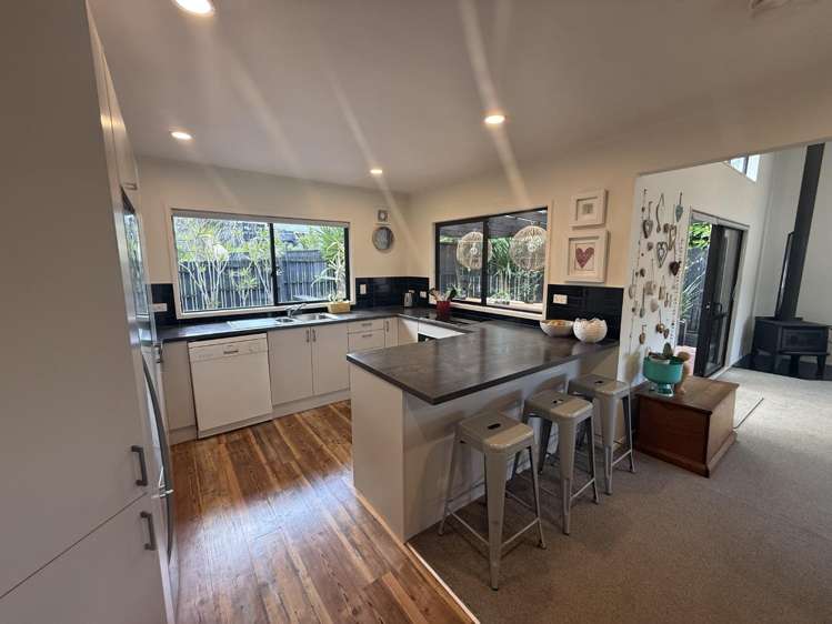 9A Shadon Place Stanmore Bay_7