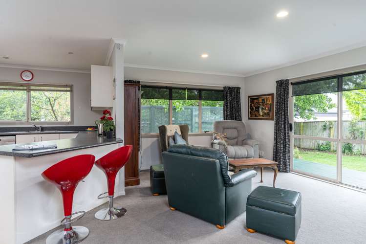 18 Lincoln Road Carterton_5