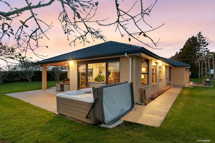 1541 Waiuku Road_1