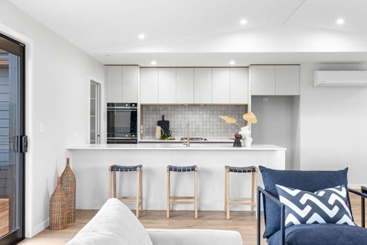 1 Corfu Crescent_1