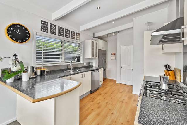 27 Magnolia Avenue Opaheke_3