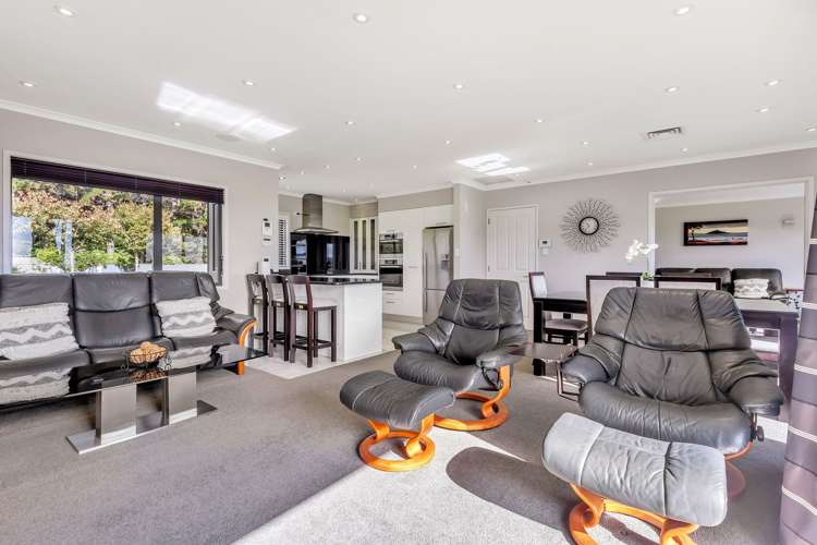 16 Urenui Beach Road Urenui_12