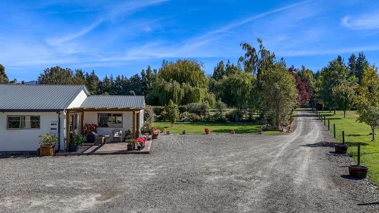 305 Loburn Terrace Road Loburn_22