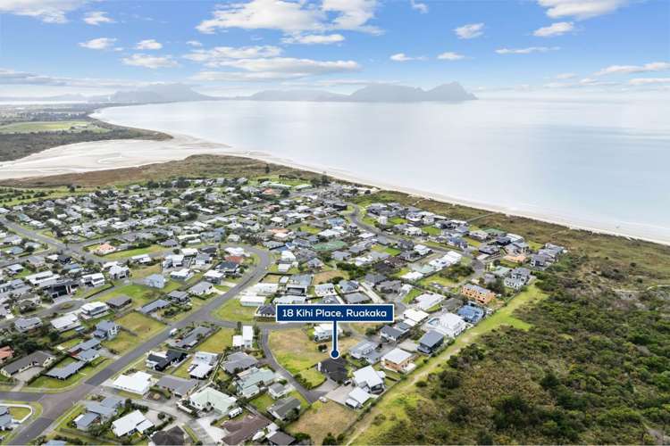 18 Kihi Place Ruakaka_1